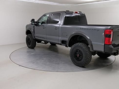 New 2026 Ford F250 Lariat w/ Black Appearance Package AWD/4WD image 17