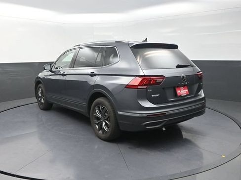 Used 2024 Volkswagen Tiguan SE AWD/4WD image 6