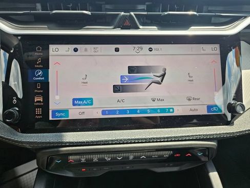 New 2026 Jeep Cherokee Laredo AWD/4WD image 18