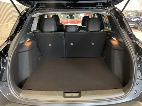 New 2025 Nissan Kicks SR image 6