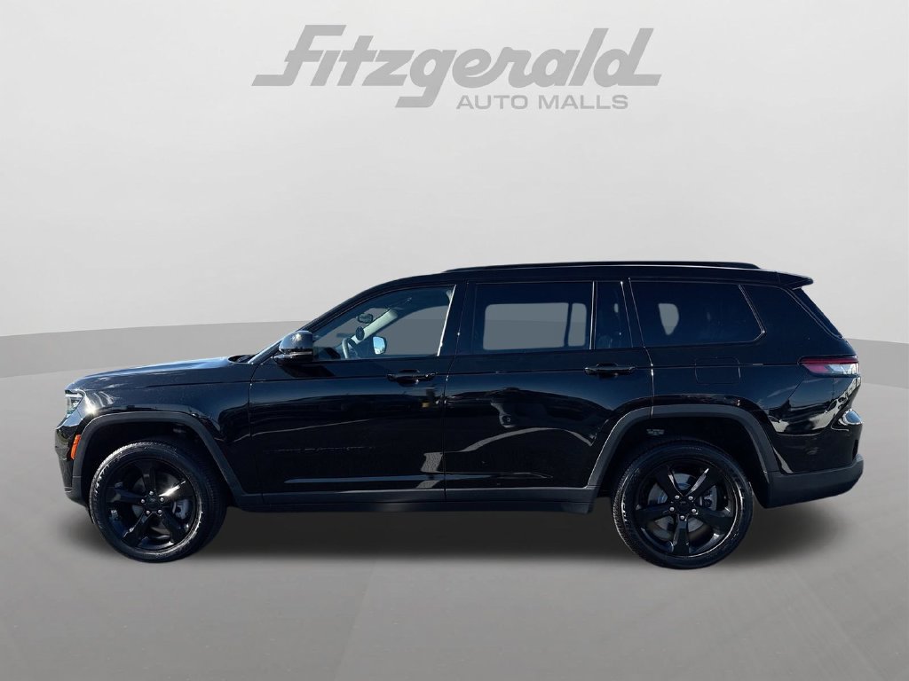 Used 2023 Jeep Grand Cherokee L Laredo AWD/4WD image 12