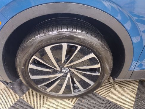 New 2025 Volkswagen ID.4 Pro image 5