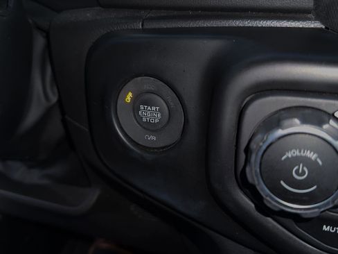 Used 2022 Jeep Wrangler Unlimited Sahara w/ Cold Weather Group image 21