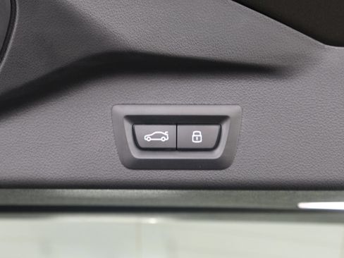 Used 2024 BMW X5 xDrive40i w/ Premium Package AWD/4WD image 40