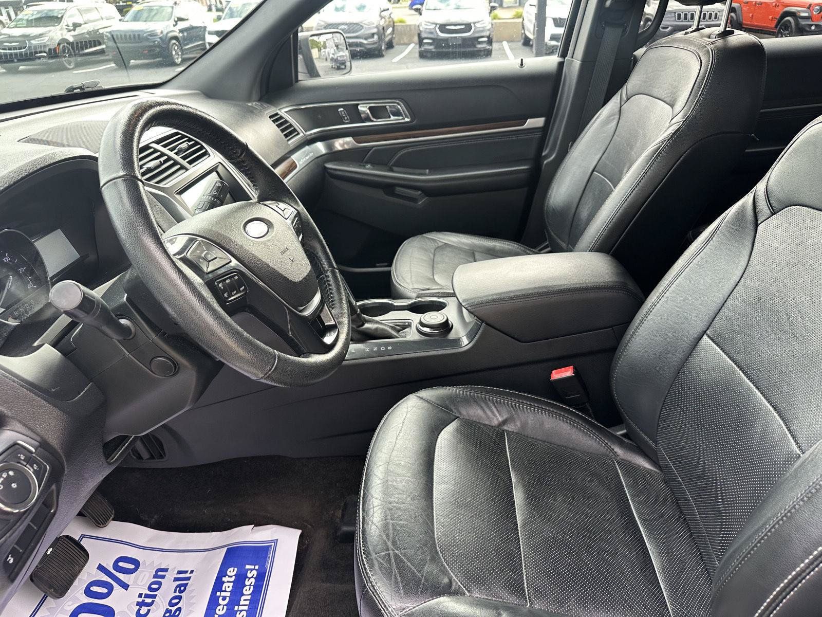 Used 2018 Ford Explorer Limited AWD/4WD image 20