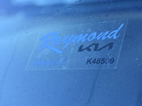 New 2026 Kia Carnival EX FWD image 40