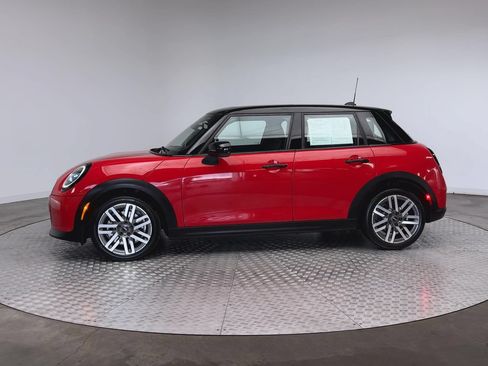 Used 2026 MINI Cooper 4-Door Hardtop FWD image 5