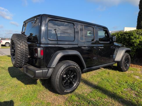 Used 2023 Jeep Wrangler Unlimited w/ Convenience Group image 2