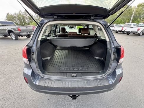 Used 2014 Subaru Outback 2.5i Limited AWD/4WD image 6