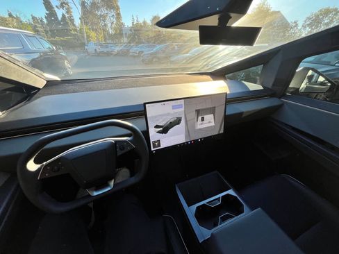 Used 2025 Tesla Cybertruck AWD Crew Cab image 6