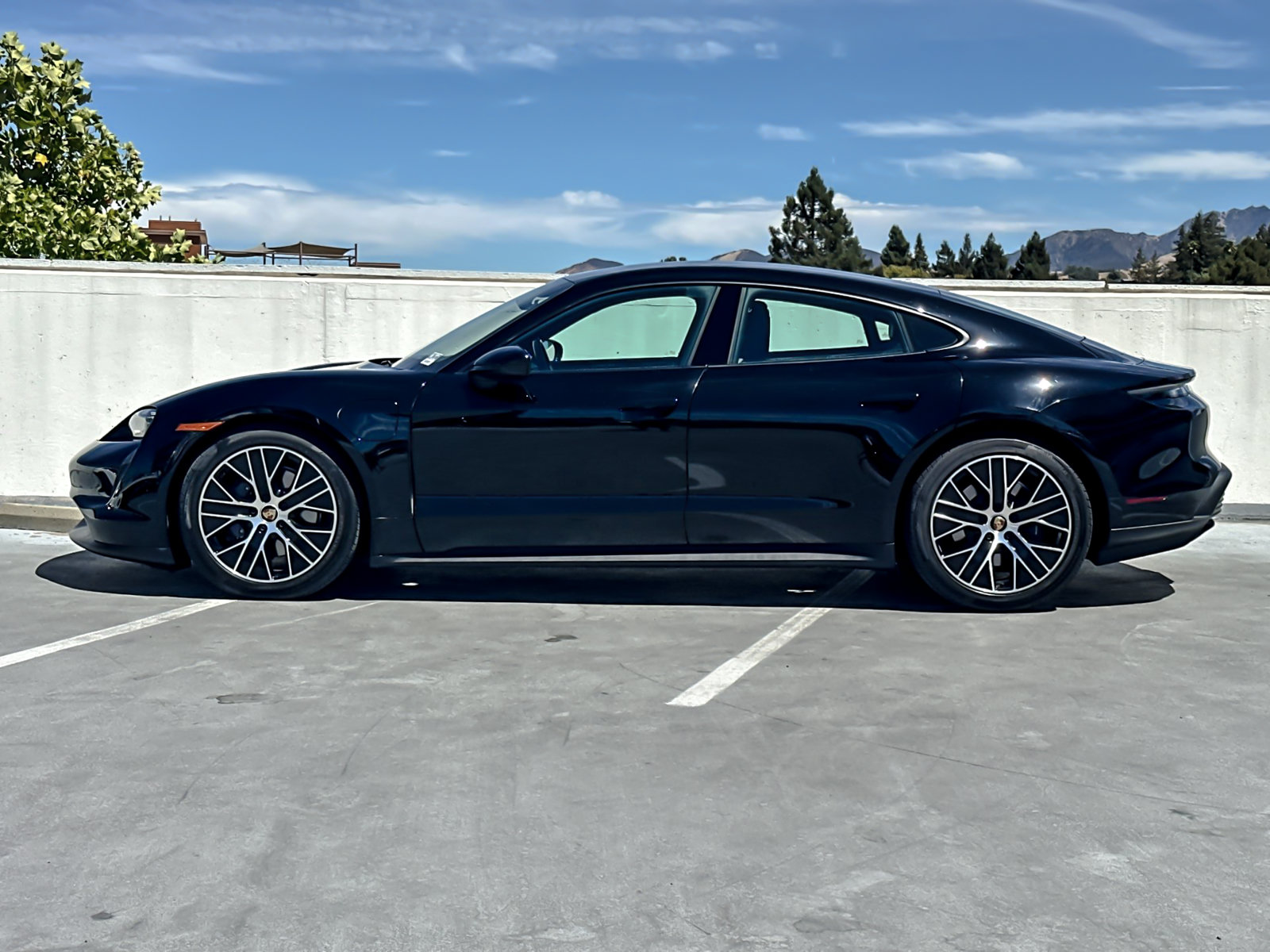 Used 2024 Porsche Taycan RWD image 3