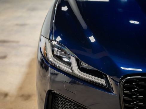 Used 2025 Jaguar F-PACE R-Dynamic S image 5