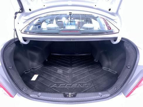 Used 2016 Hyundai Accent SE FWD image 36