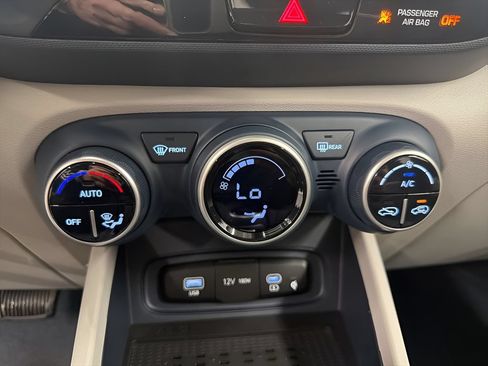 New 2026 Hyundai Venue SEL FWD image 15