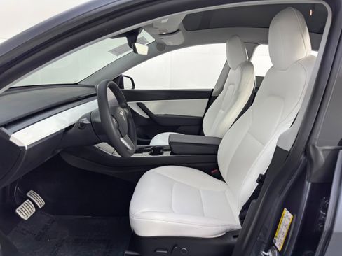 Used 2021 Tesla Model Y Performance image 17