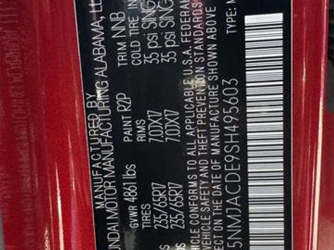 Certified 2025 Hyundai Tucson SE image 17