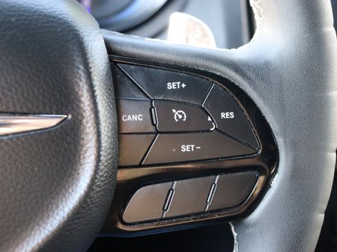 Used 2022 Chrysler 300 S w/ Comfort Group RWD image 35
