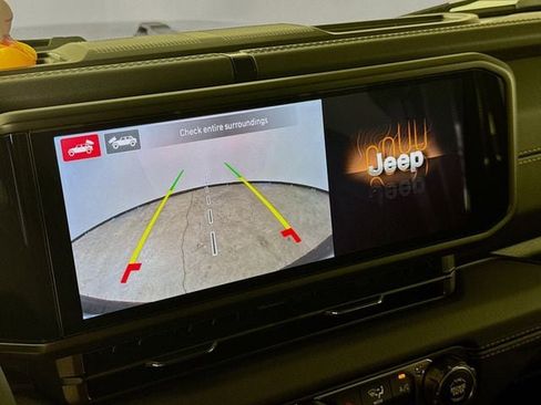 New 2025 Jeep Wrangler Unlimited Sahara image 17