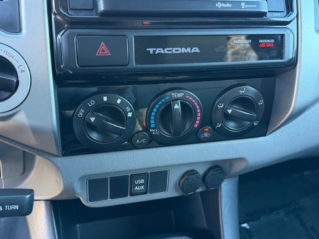 Used 2015 Toyota Tacoma 4x4 Double Cab w/ TRD Sport Package image 23