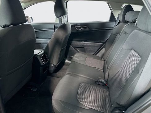 Used 2023 Kia Sportage LX image 19