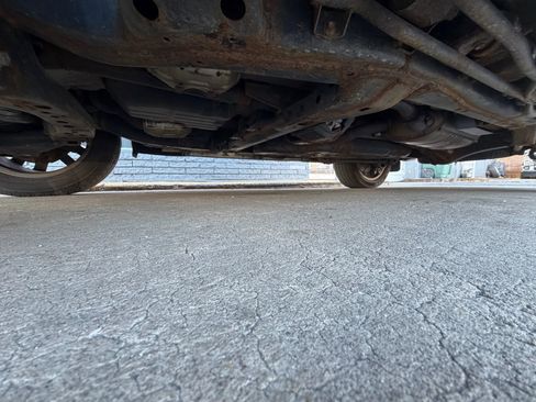 Used 2013 Lexus LX 570 4WD image 32