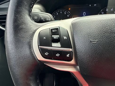 Certified 2023 Ford Explorer XLT w/ Equipment Group 202A AWD/4WD image 18