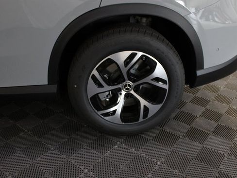 New 2025 Mercedes-Benz GLC 350e 4MATIC image 8