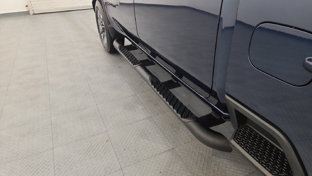 Used 2022 Chevrolet Silverado 2500 Custom w/ Custom Value Package AWD/4WD image 19