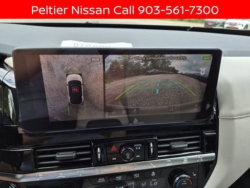 New 2026 Nissan Pathfinder SL w/ SL Premium Package FWD image 21