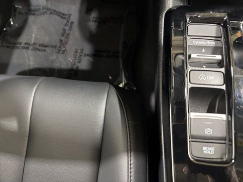 Certified 2024 Acura Integra FWD image 38