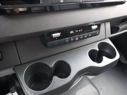 Used 2026 Mercedes-Benz Sprinter 2500 image 15