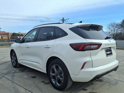 Used 2024 Ford Escape ST-Line w/ Tech Pack #1 image 5