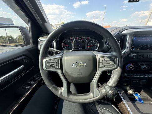 Certified 2021 Chevrolet Silverado 1500 RST AWD/4WD image 14