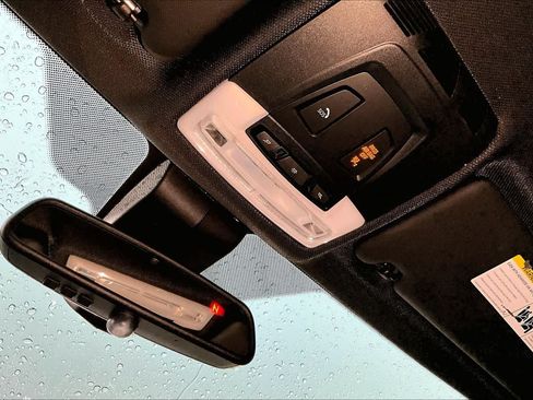Used 2018 BMW M3 RWD image 34
