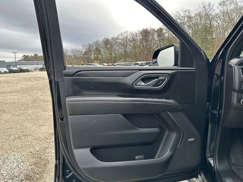 Used 2024 Chevrolet Tahoe RST w/ Luxury Package image 24