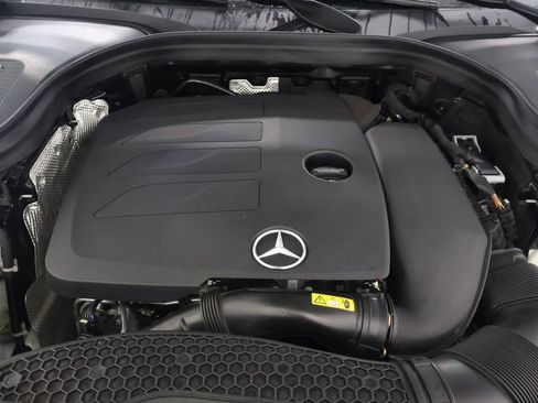 Certified 2022 Mercedes-Benz GLC 300 4MATIC w/ Driver Assistance Package image 27