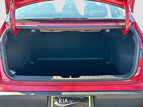New 2025 Kia K4 LXS image 23