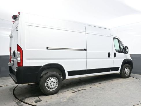 Used 2025 RAM ProMaster 2500 w/ Convenience Group image 7