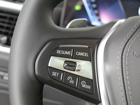 Used 2026 BMW X5 sDrive40i image 15