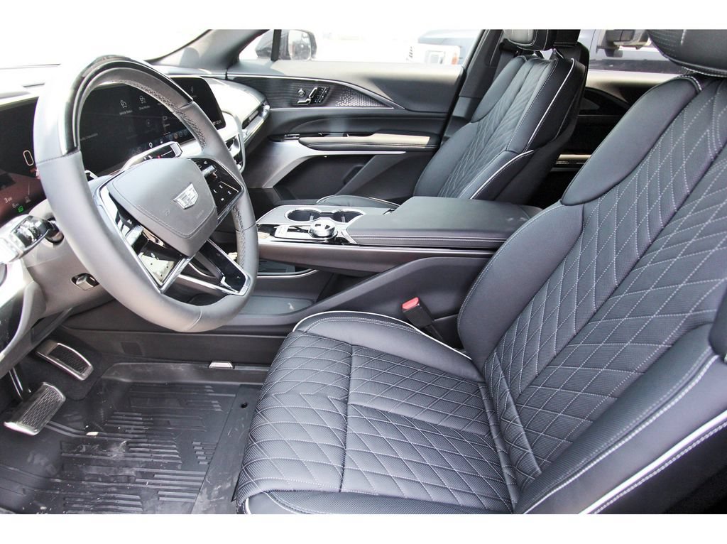 New 2027 Cadillac Lyriq Signature Luxury w/ Nappa Leather Package AWD/4WD image 6