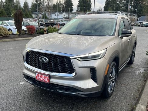 Used 2023 INFINITI QX60 Sensory image 3