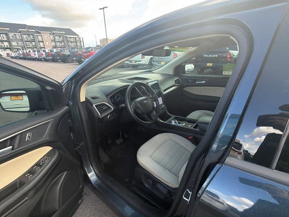 Used 2022 Ford Edge SE AWD/4WD image 11