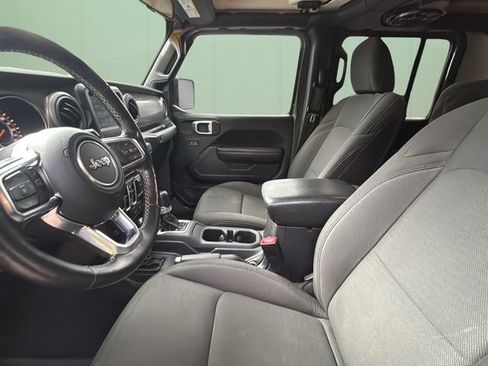 Used 2020 Jeep Gladiator Sport w/ Quick Order Package 24S AWD/4WD image 9