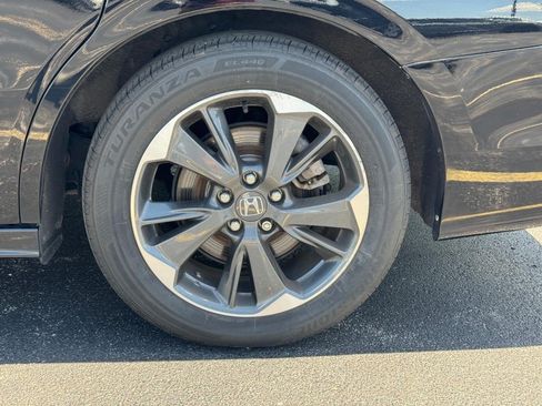 Used 2024 Honda Odyssey Elite image 8