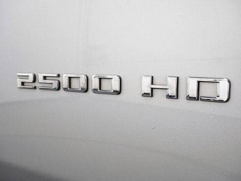 Used 2021 Chevrolet Silverado 2500 LT w/ Convenience Package AWD/4WD image 10