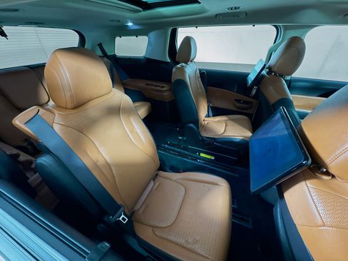 Used 2024 Kia Carnival SX Prestige FWD image 30