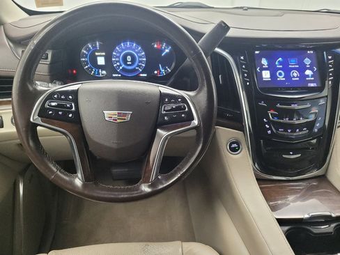 Used 2016 Cadillac Escalade ESV Premium AWD/4WD image 22