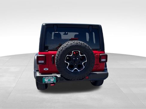 Used 2023 Jeep Wrangler Unlimited Rubicon AWD/4WD image 4