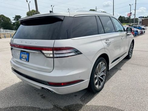 Used 2023 Lincoln Aviator Grand Touring w/ Equipment Group 301A AWD/4WD image 3