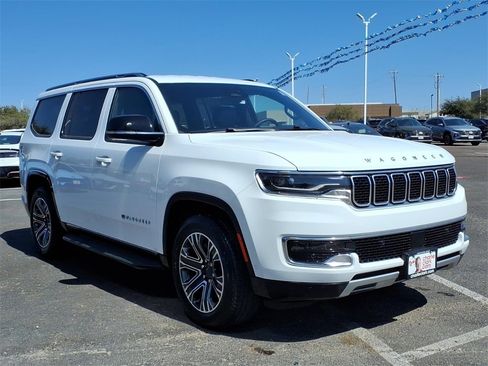 Used 2024 Jeep Wagoneer Series II image 1